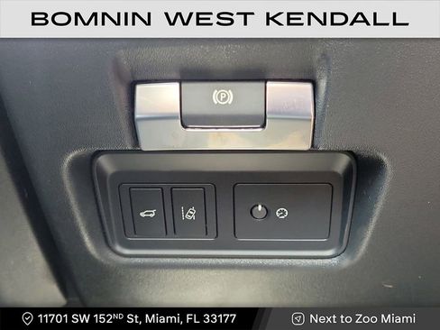 Used 2020 Jaguar E-PACE Base image 26