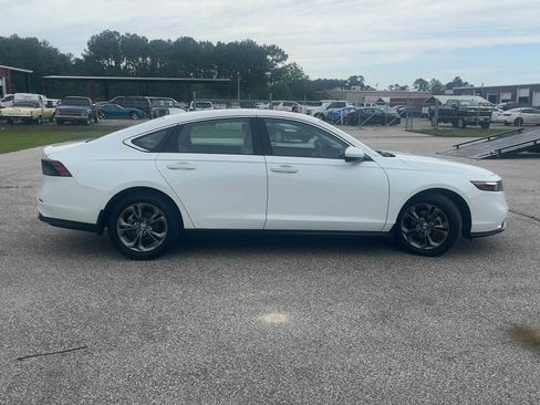 Used 2024 Honda Accord EX image 6