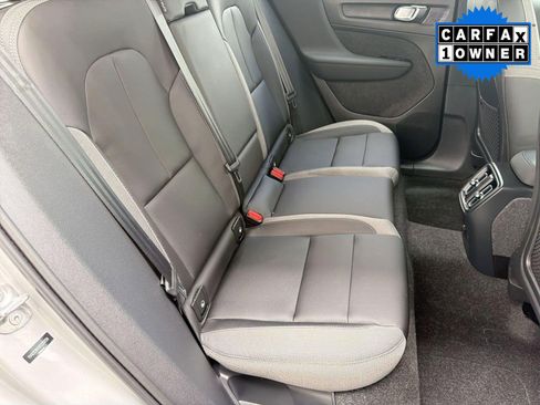 Used 2024 Volvo XC40 Recharge Core AWD/4WD image 27