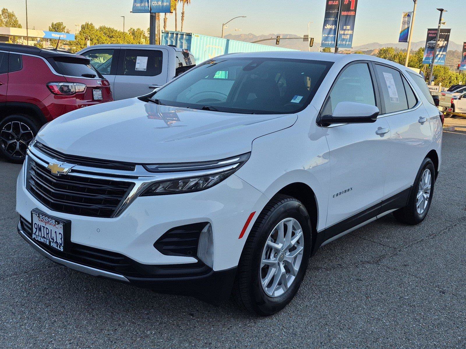 Used 2024 Chevrolet Equinox LT FWD image 3