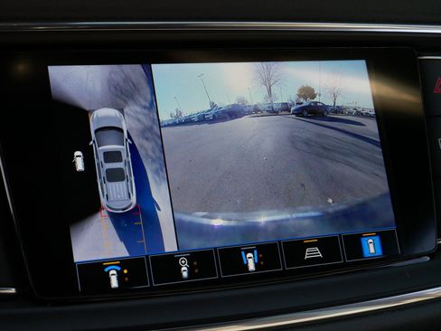 Used 2024 Buick Enclave Premium image 31