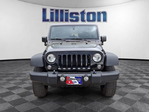 Used 2018 Jeep Wrangler Unlimited Sport AWD/4WD image 2