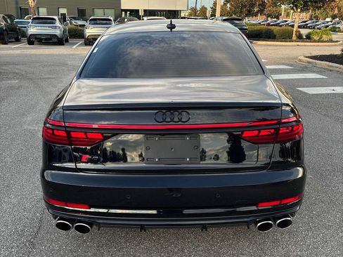 Used 2025 Audi S8 AWD/4WD image 7