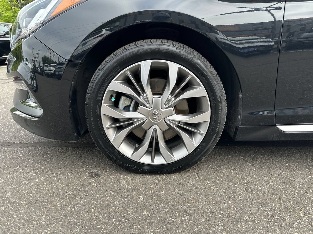 Used 2015 Hyundai Sonata Limited 2.0T FWD image 11