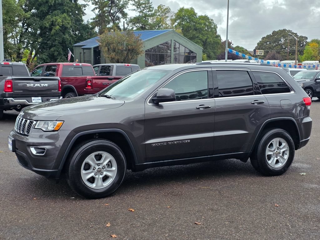 Used 2017 Jeep Grand Cherokee Laredo w/ Quick Order Package 23E AWD/4WD image 33