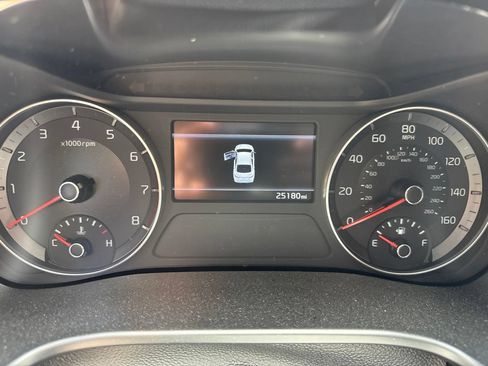 Used 2023 Kia Forte LXS w/ LXS Technology Package FWD image 4