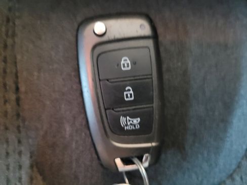 Used 2023 Hyundai Santa Fe SE AWD/4WD image 32