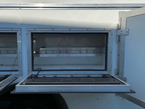 Used 2022 GMC Savana 3500 w/ Power Convenience Package RWD image 21