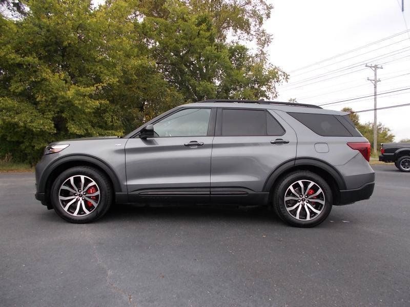 Used 2022 Ford Explorer ST-Line RWD image 2