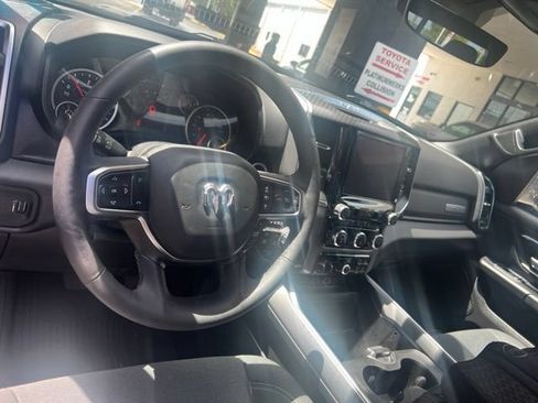 Used 2025 RAM 1500 Big Horn AWD/4WD image 5