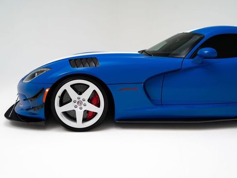 Used 2017 Dodge Viper ACR w/ Extreme Aero Package RWD image 37