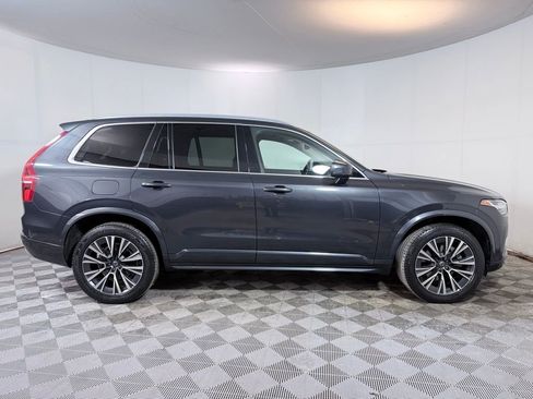 Used 2022 Volvo XC90 T5 Momentum w/ Climate Package AWD/4WD image 8