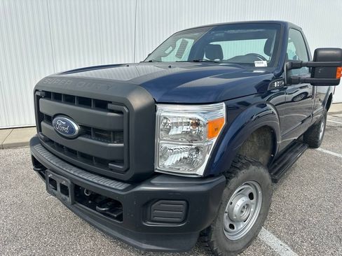 Used 2012 Ford F250 XL w/ PWR Equipment Group AWD/4WD image 2