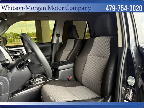 Used 2023 Toyota 4Runner SR5 AWD/4WD image 10