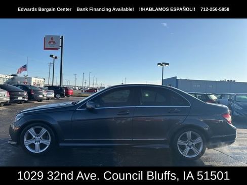 Used 2011 Mercedes-Benz C 300 4MATIC Sedan image 5