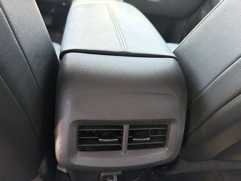 Used 2020 Chevrolet Equinox Premier FWD image 10