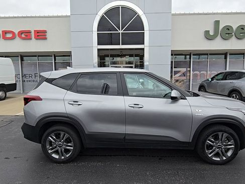 Used 2022 Kia Seltos LX image 9