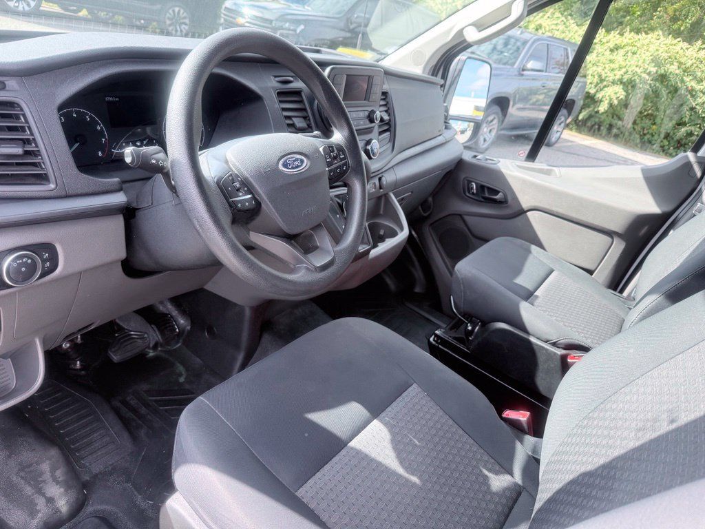 Used 2025 Ford Transit 250 Low Roof w/ Exterior Upgrade Package RWD image 18