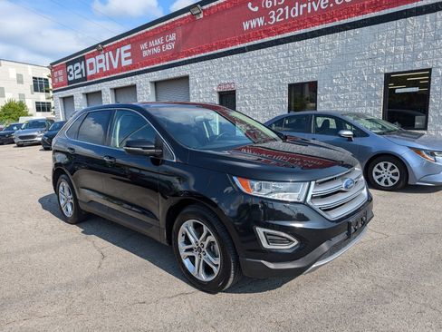 Used 2018 Ford Edge Titanium w/ Technology Package AWD/4WD image 1