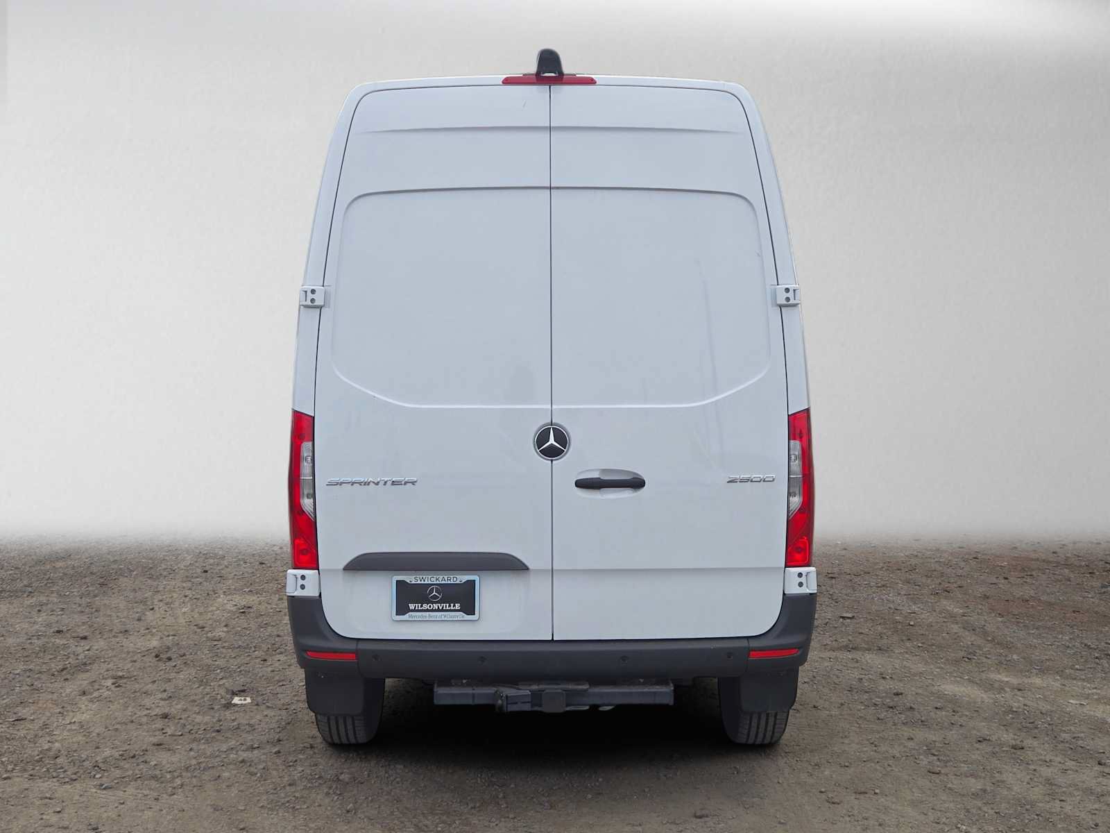 Used 2026 Mercedes-Benz Sprinter 2500 image 4