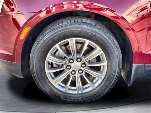 Used 2017 Cadillac XT5 Luxury w/ Driver Awareness Package image 35