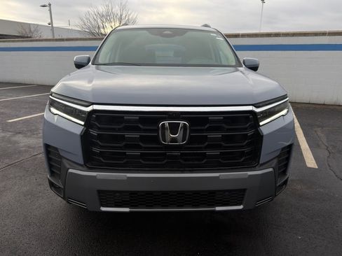 New 2026 Honda Pilot Touring image 8