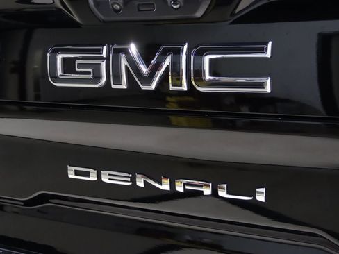 Used 2024 GMC Sierra 3500 Denali Ultimate image 18