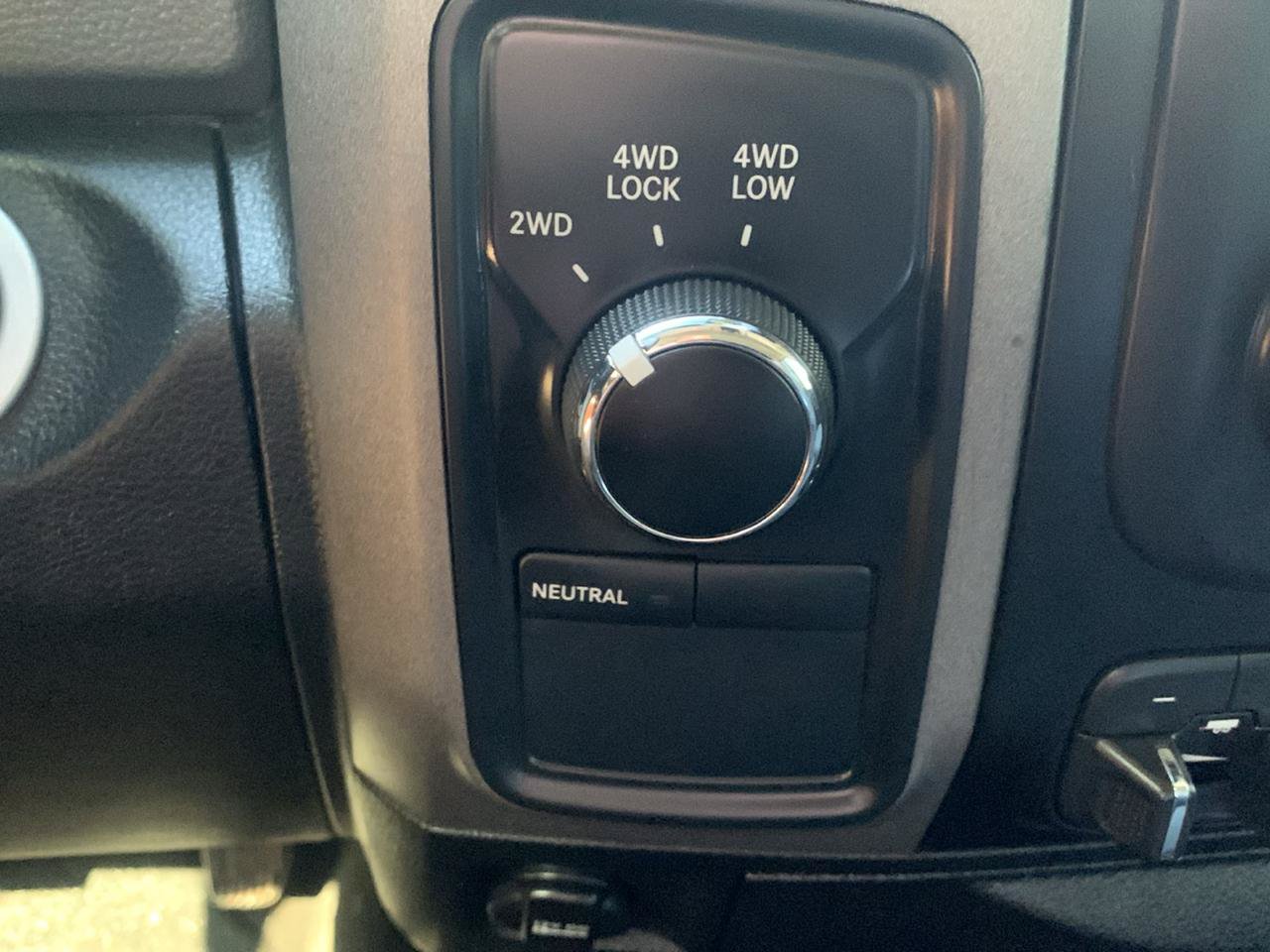 Used 2018 RAM 2500 Tradesman w/ Chrome Appearance Group AWD/4WD image 28
