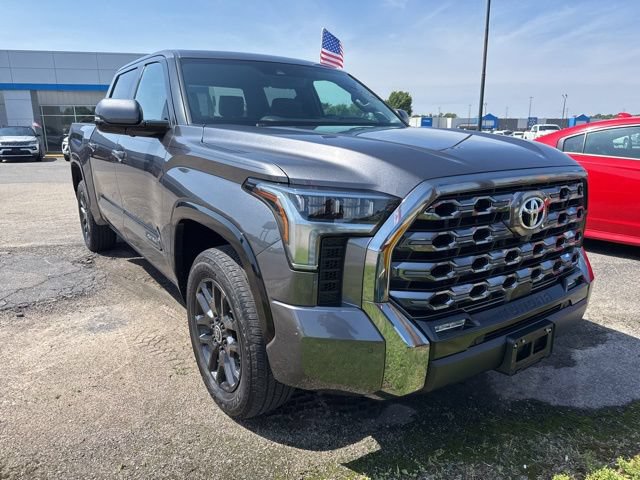 Used 2024 Toyota Tundra Platinum AWD/4WD image 5