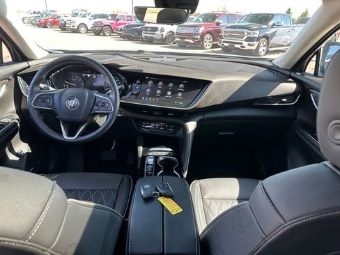 Used 2023 Buick Envision Avenir image 25