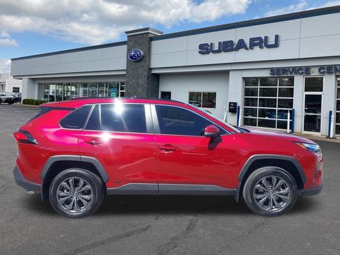 Used 2024 Toyota RAV4 XLE Premium w/ Weather Package AWD/4WD image 8
