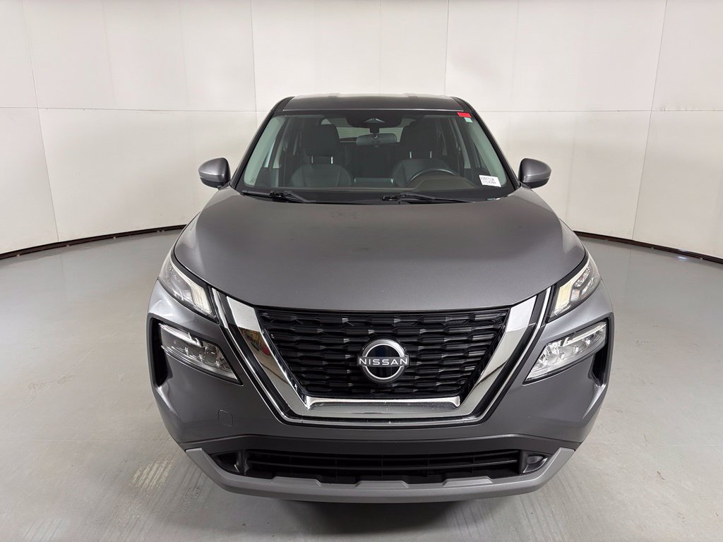 Used 2022 Nissan Rogue SV FWD image 3