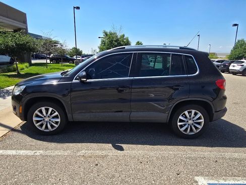 Used 2011 Volkswagen Tiguan SE AWD/4WD image 13