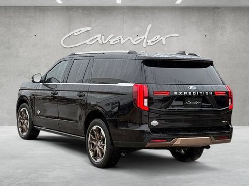 Used 2025 Ford Expedition Max King Ranch image 14