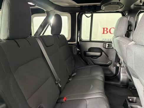 Used 2021 Jeep Wrangler Unlimited Sport AWD/4WD image 18