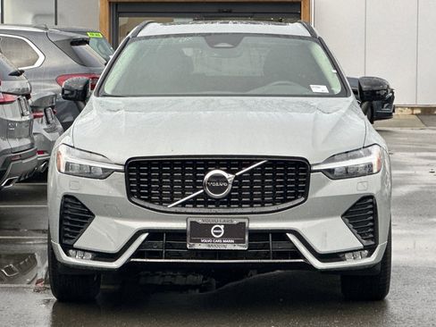 Used 2024 Volvo XC60 B5 Core image 10
