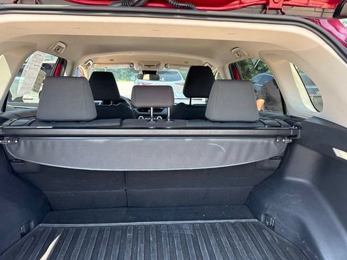 Used 2025 Toyota RAV4 XLE AWD/4WD image 27
