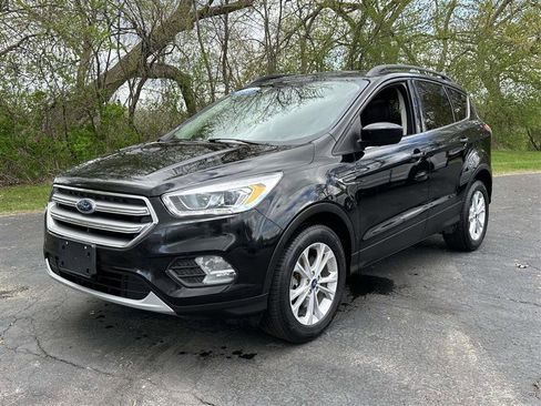 Used 2018 Ford Escape SEL w/ Canadian Touring Package AWD/4WD image 5