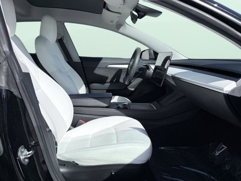 Used 2023 Tesla Model 3 Standard Range image 54