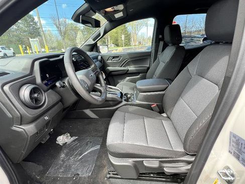 New 2026 Chevrolet Colorado Trail Boss AWD/4WD image 10