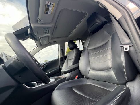 Used 2019 Toyota RAV4 Limited w/ Advanced Technology Package AWD/4WD image 16