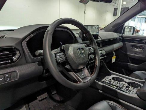 New 2025 Honda Pilot TrailSport image 14