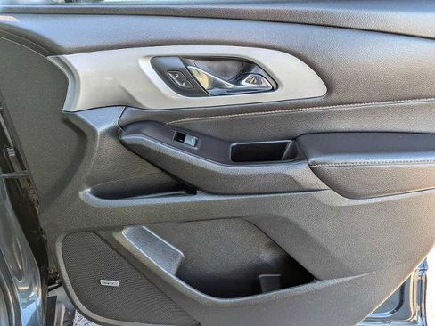 Used 2020 Chevrolet Traverse RS w/ LPO, Floor Liner Package image 21