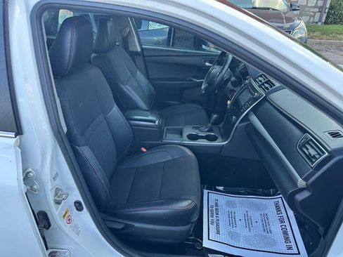 Used 2016 Toyota Camry SE FWD image 12