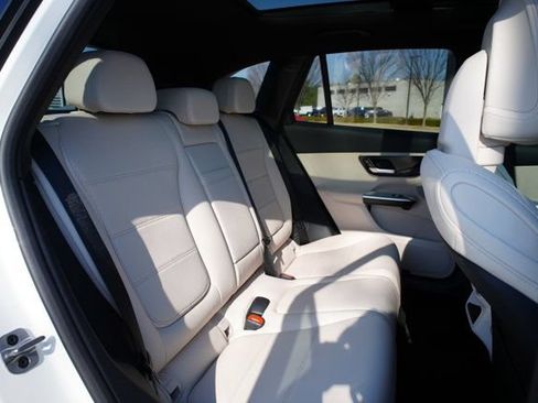 Used 2026 Mercedes-Benz GLC 300 image 26