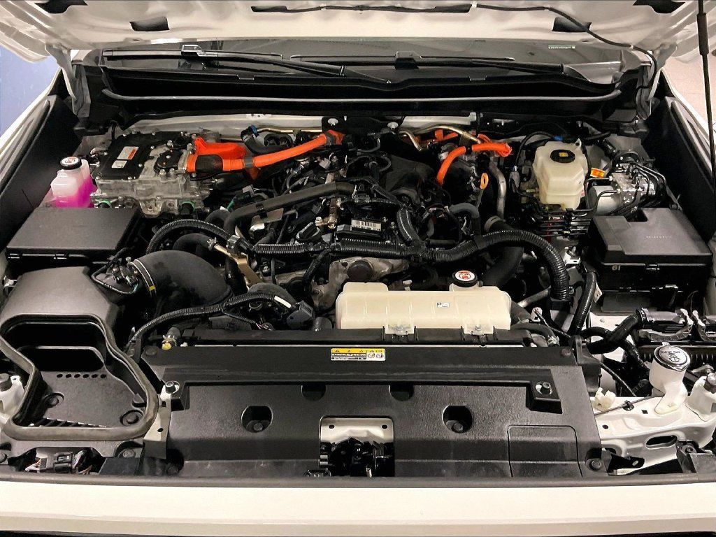 Used 2025 Toyota Tacoma 4x4 Double Cab Hybrid image 29