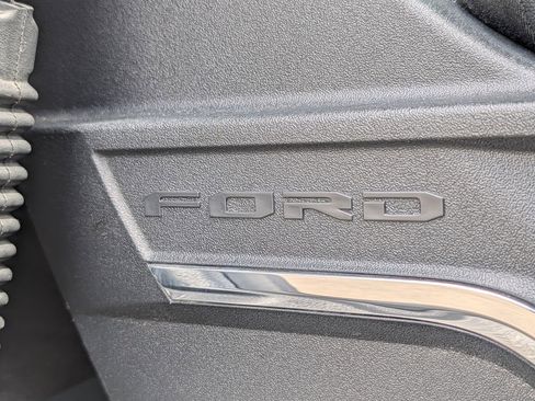 Used 2021 Ford F150 Lariat w/ Equipment Group 502A High AWD/4WD image 19