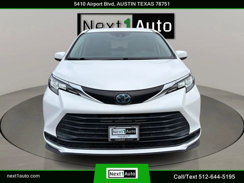 Used 2021 Toyota Sienna LE image 8