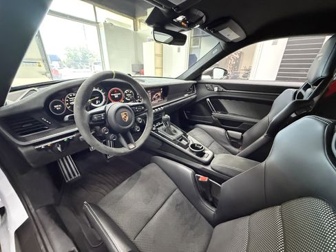Used 2024 Porsche 911 GT3 RS RWD image 9