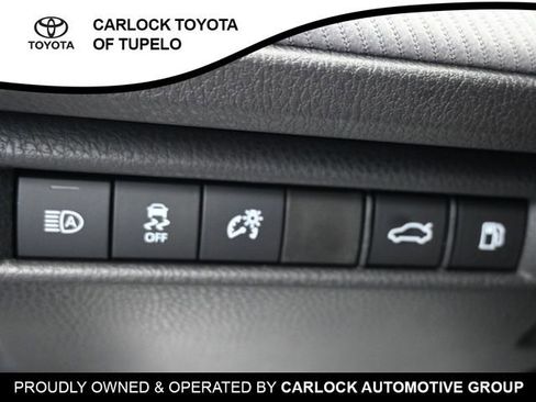 Used 2026 Toyota Camry SE image 19